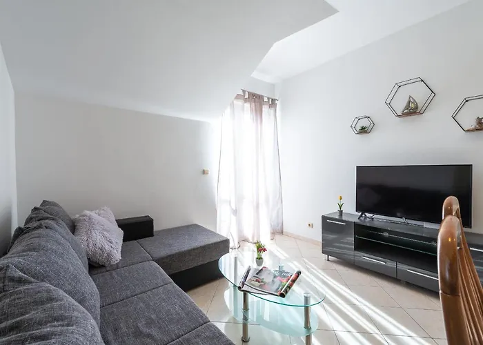 South Wind Apartments